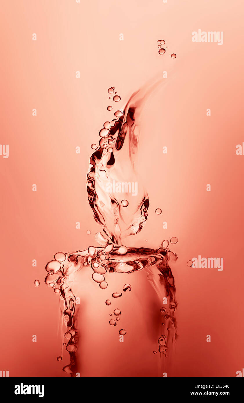 Un rosso illuminato candela acqua per Natale. Foto Stock