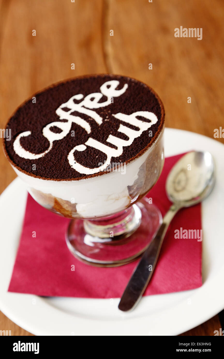 Il tiramisù in vetro con caffè segno del Club Foto Stock