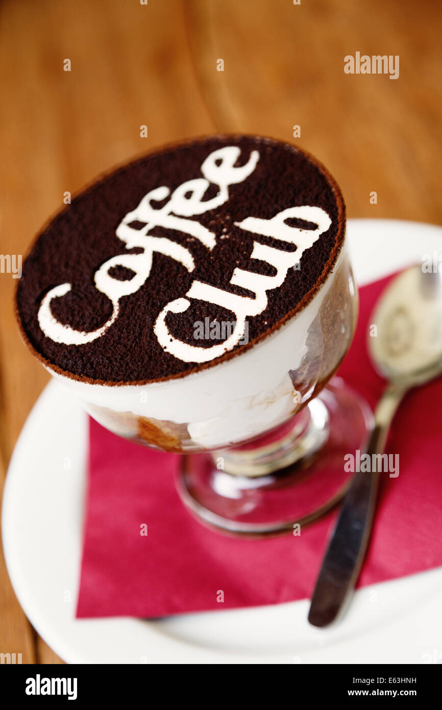 Il tiramisù in vetro con caffè segno del Club Foto Stock