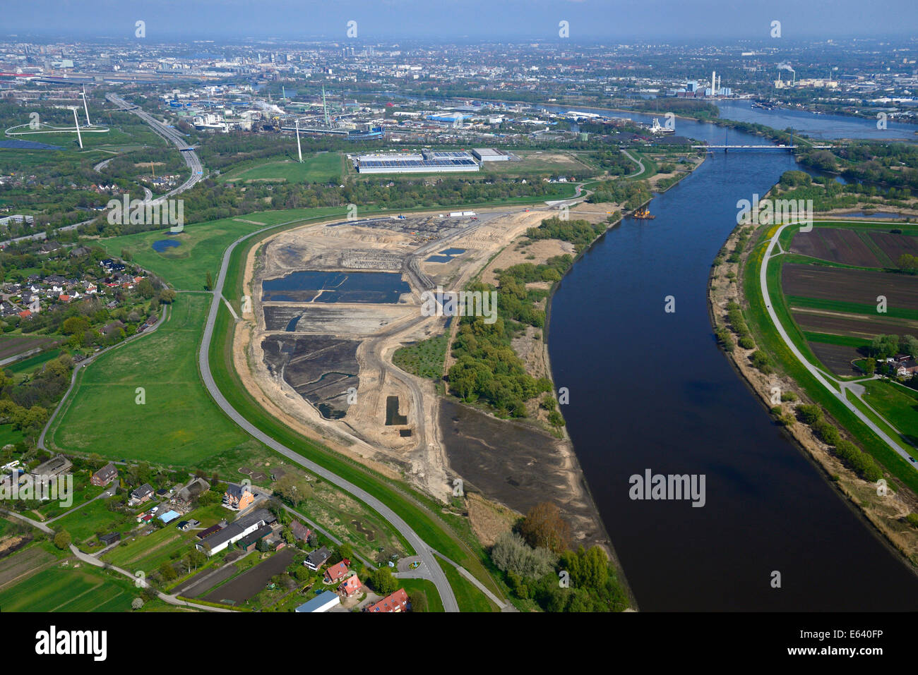 Kreetsand, un progetto pilota entro la Tideelbe-Project da Hamburg Port Authority, HPA, mento per creare ulteriori zone golenali Foto Stock