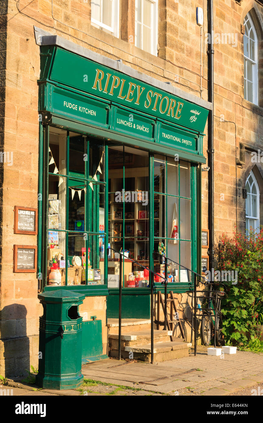 Negozio di Ripley Ripley Harrogate North Yorkshire, Inghilterra Foto Stock