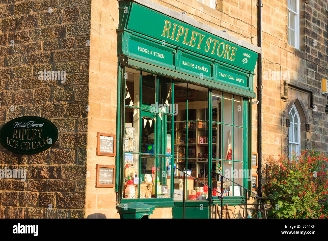 Negozio di Ripley Ripley Harrogate North Yorkshire, Inghilterra Foto Stock