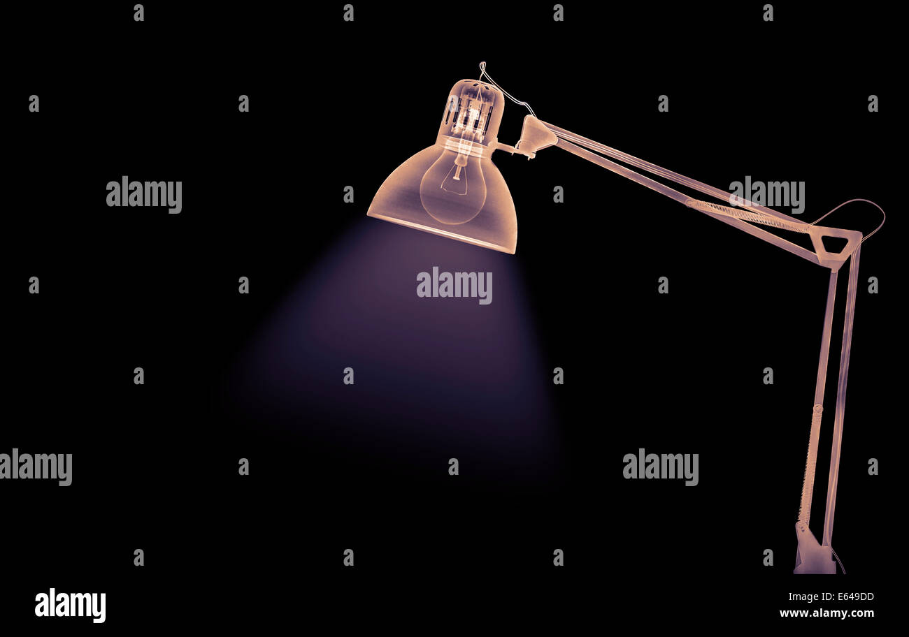 Raggi X di una lampada lampadina incandescente, il filamento è visibile Foto Stock