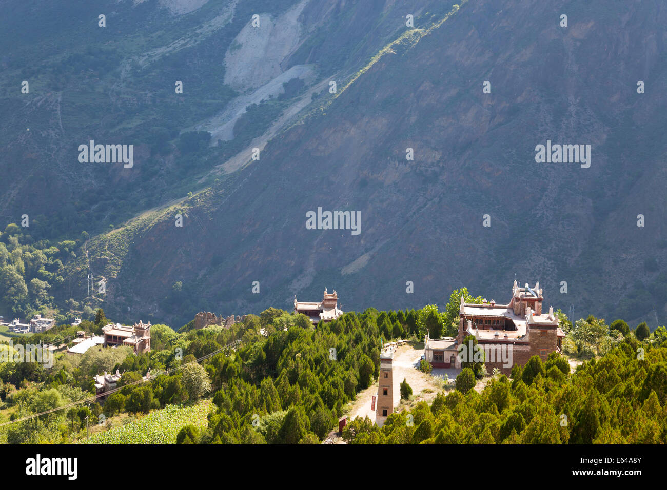 Case tibetano, Jaiju Zangxhai Village, Valle Jaiju nr Danba, area Sopo, Sichuan, in Cina Foto Stock