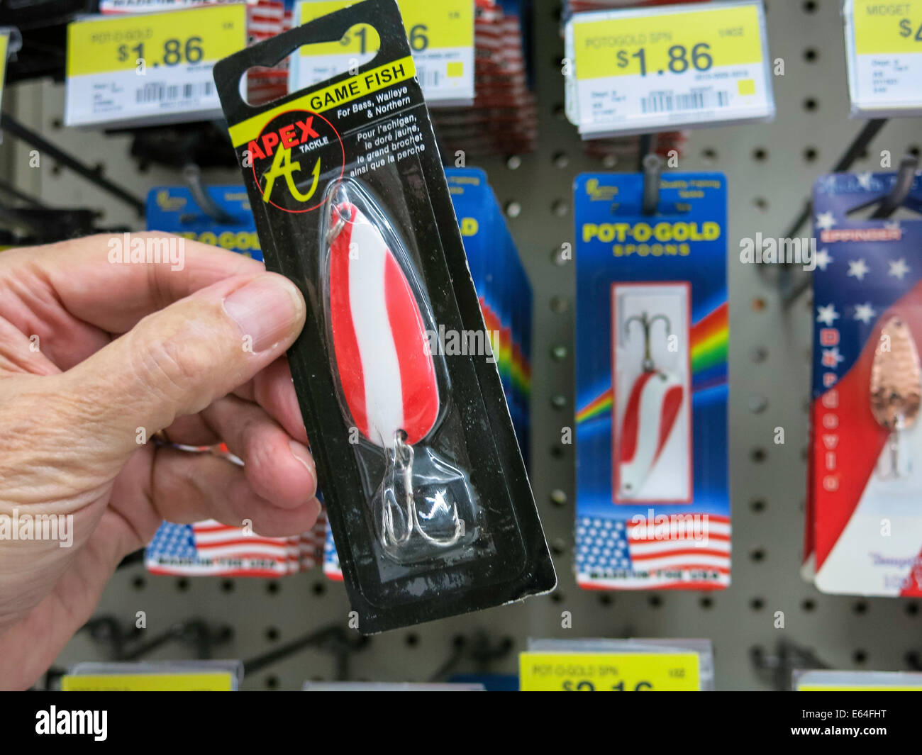 Pesci gioco esca artificiale, Walmart Discount Department Store, STATI UNITI D'AMERICA Foto Stock