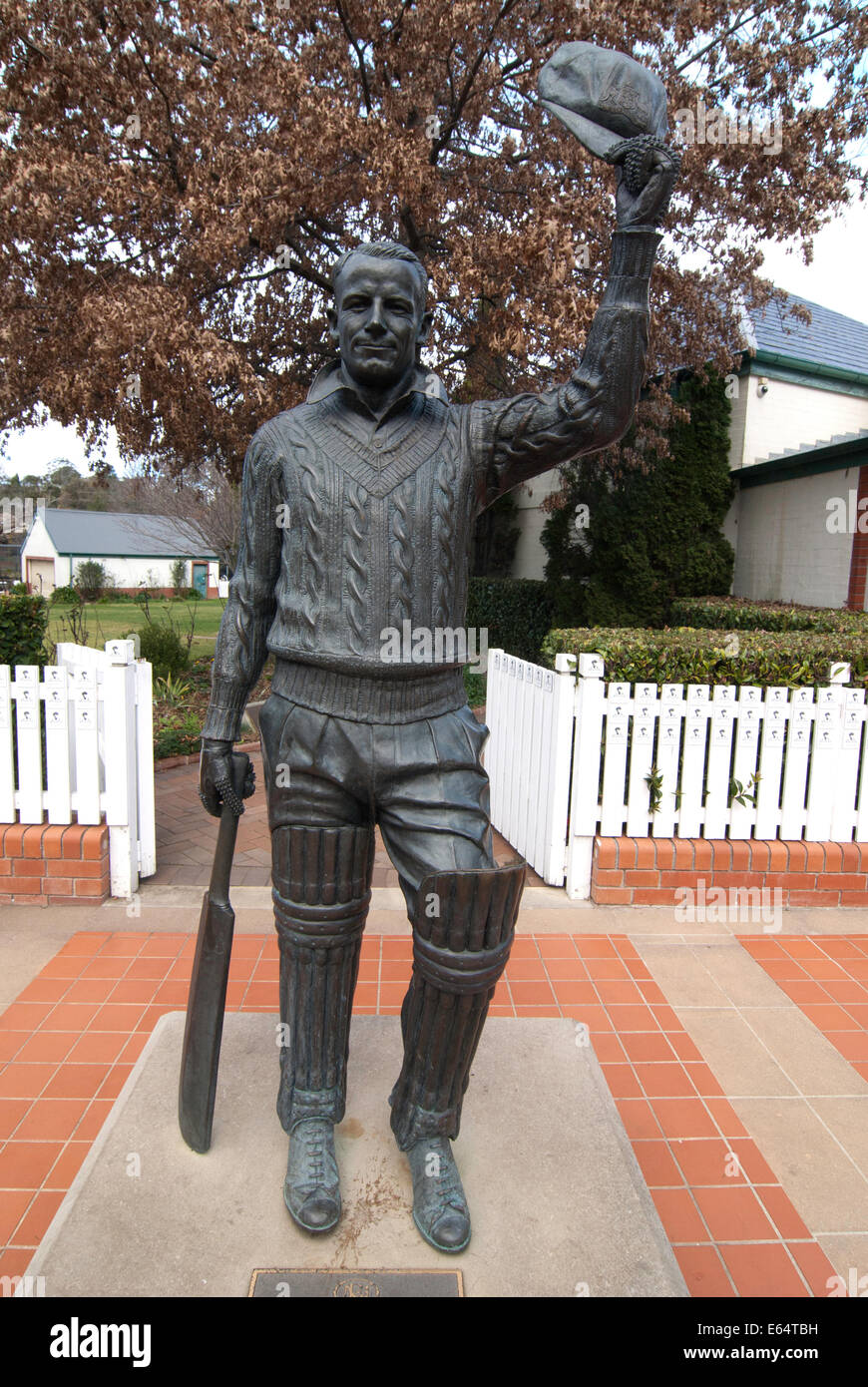 Una statua di Donald Bradman in Bowral, Australia Foto Stock