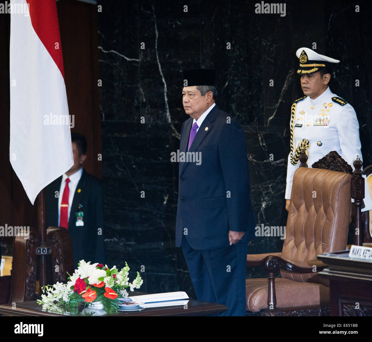 Jakarta, Indonesia. Il 15 agosto, 2014. Il presidente indonesiano Susilo Bambang Yudhoyono reagisce prima di erogare lo stato del parlato per Indonesia giorno dell indipendenza che cade il 17 agosto e il 2015 il bilancio dello stato di Jakarta, Indonesia, 15 agosto 2014. Credit: Veri Sanovri/Xinhua/Alamy Live News Foto Stock