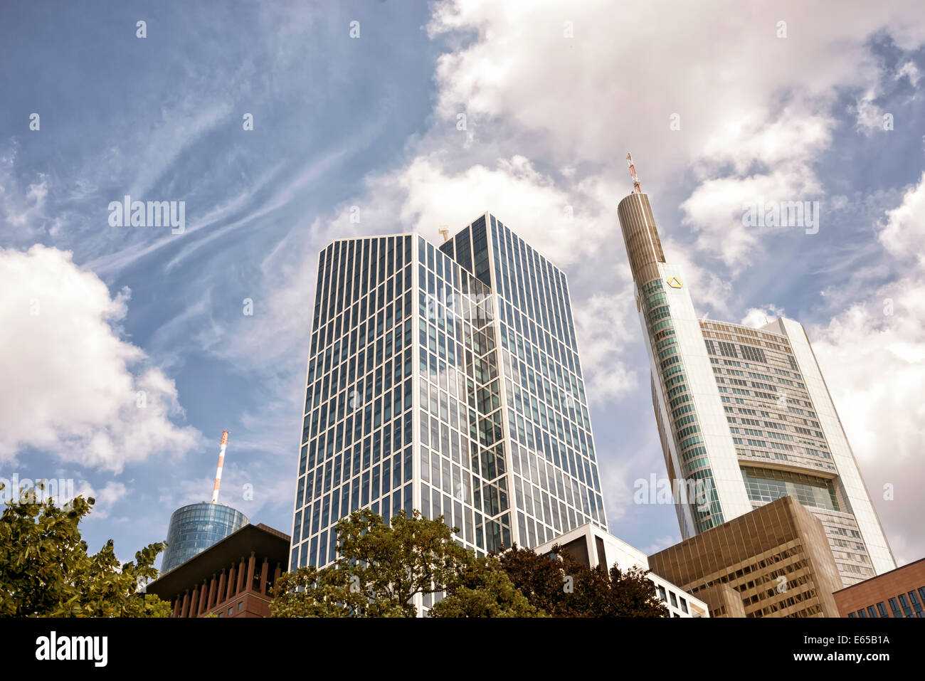 Germania Frankfurt vista al quartiere finanziario con la Torre della Commerzbank Foto Stock