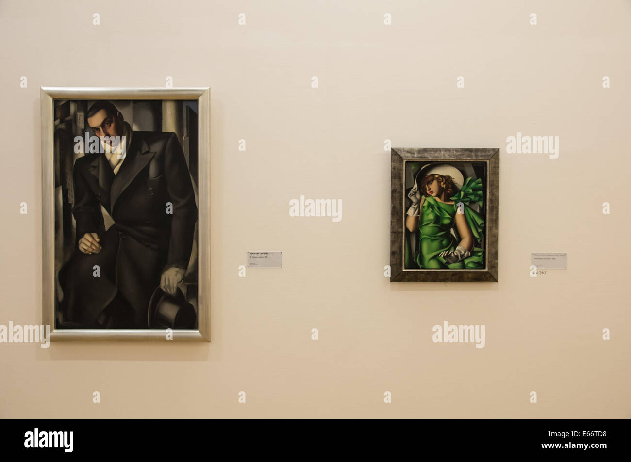 Dipinti di arte moderna di Tamara de Lempicka al Centre Georges Pompidou di Parigi, Francia Foto Stock