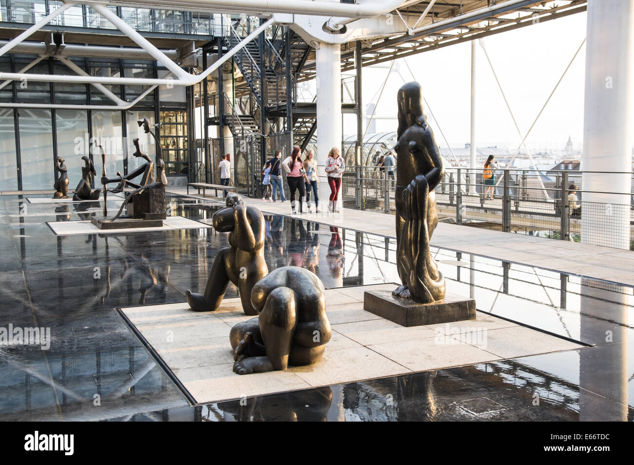 La collezione di sculture presso il Centre Georges Pompidou di Parigi, Francia Foto Stock