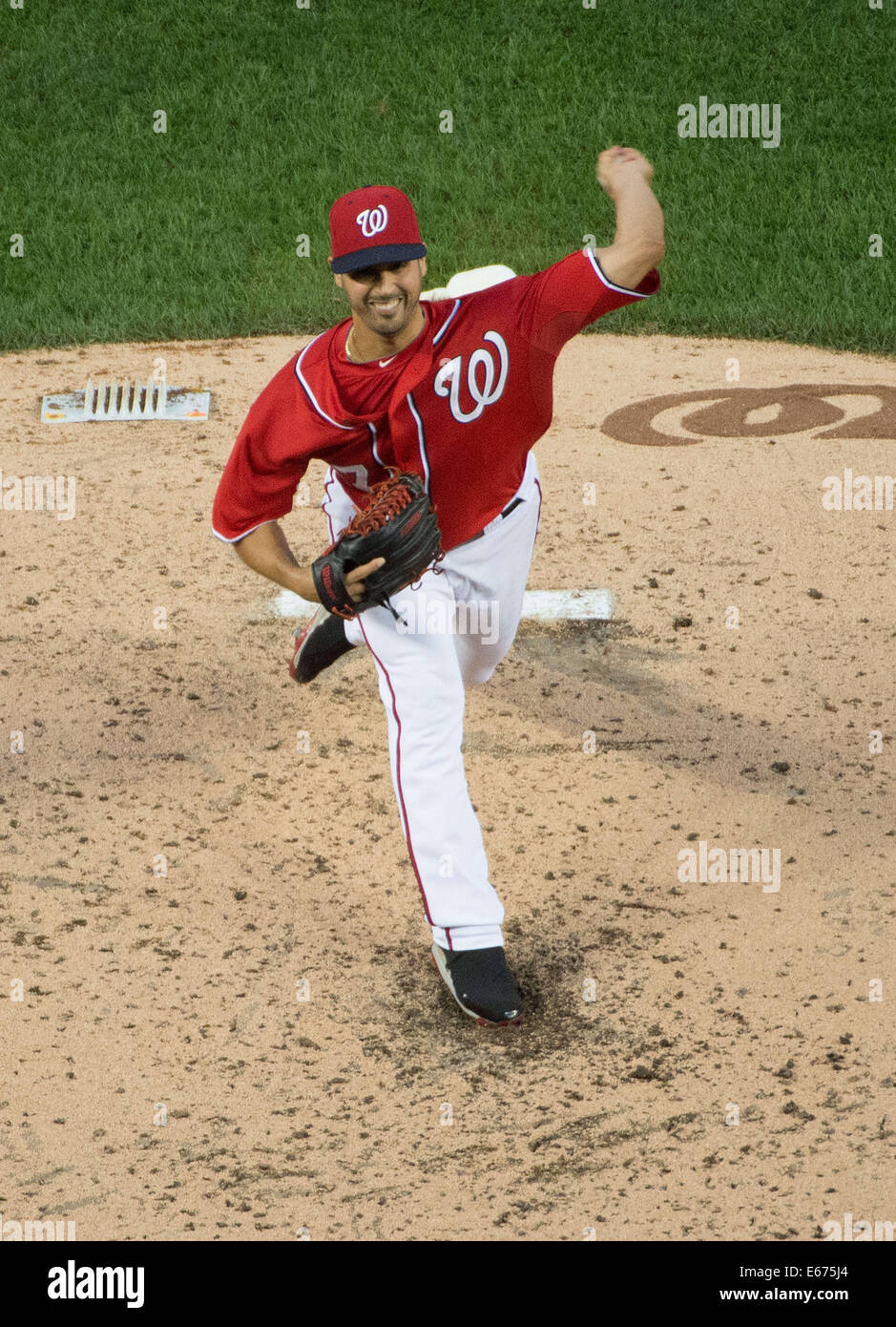 Washington, DC, Stati Uniti d'America. 16 Ago, 2014. Cittadini di Washington a partire lanciatore Gio Gonzalez (47) eroga un passo contro i pirati di Pittsburgh durante il terzo inning del loro gioco a cittadini Park a Washington D.C, Sabato, Agosto 16, 2014. Credito: Harry E. Walker/ZUMA filo/Alamy Live News Foto Stock