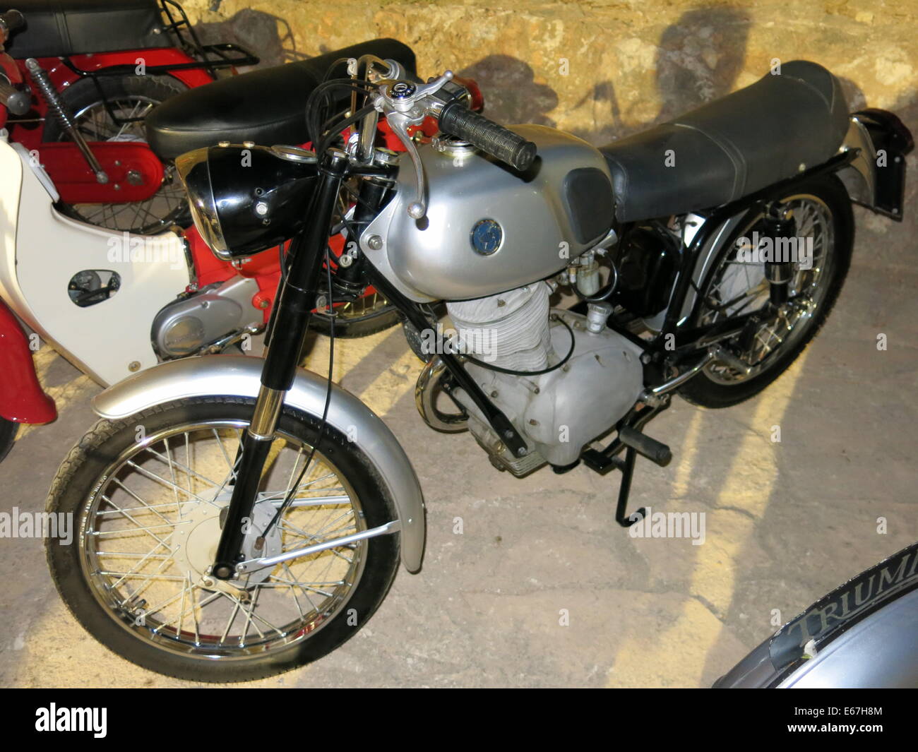 Foto di moto d'epoca scattata alla 9th mostra di moto classiche a Chania, Creta, Grecia. Foto Stock