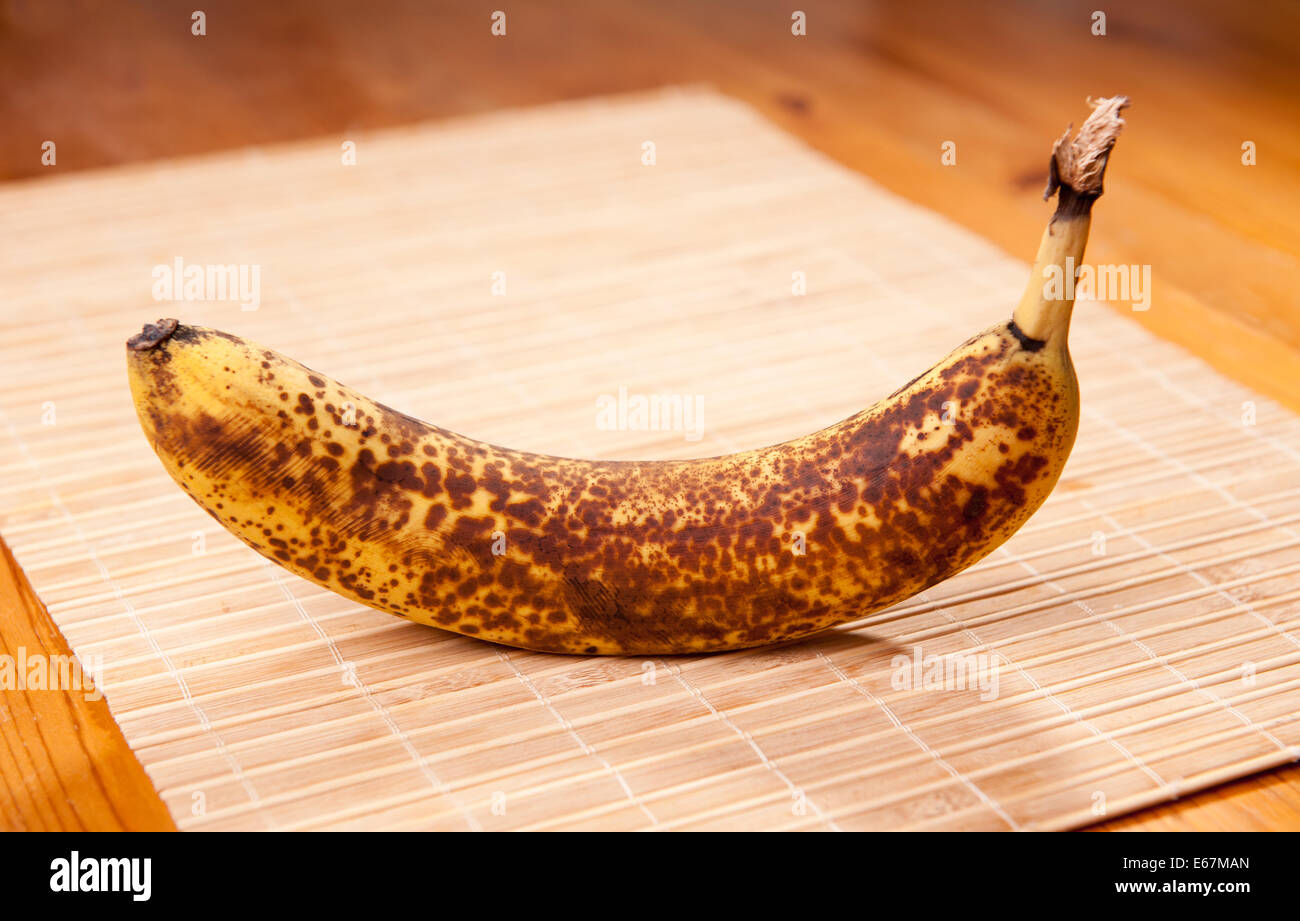 Vecchio bad marrone frutto di banana Foto Stock