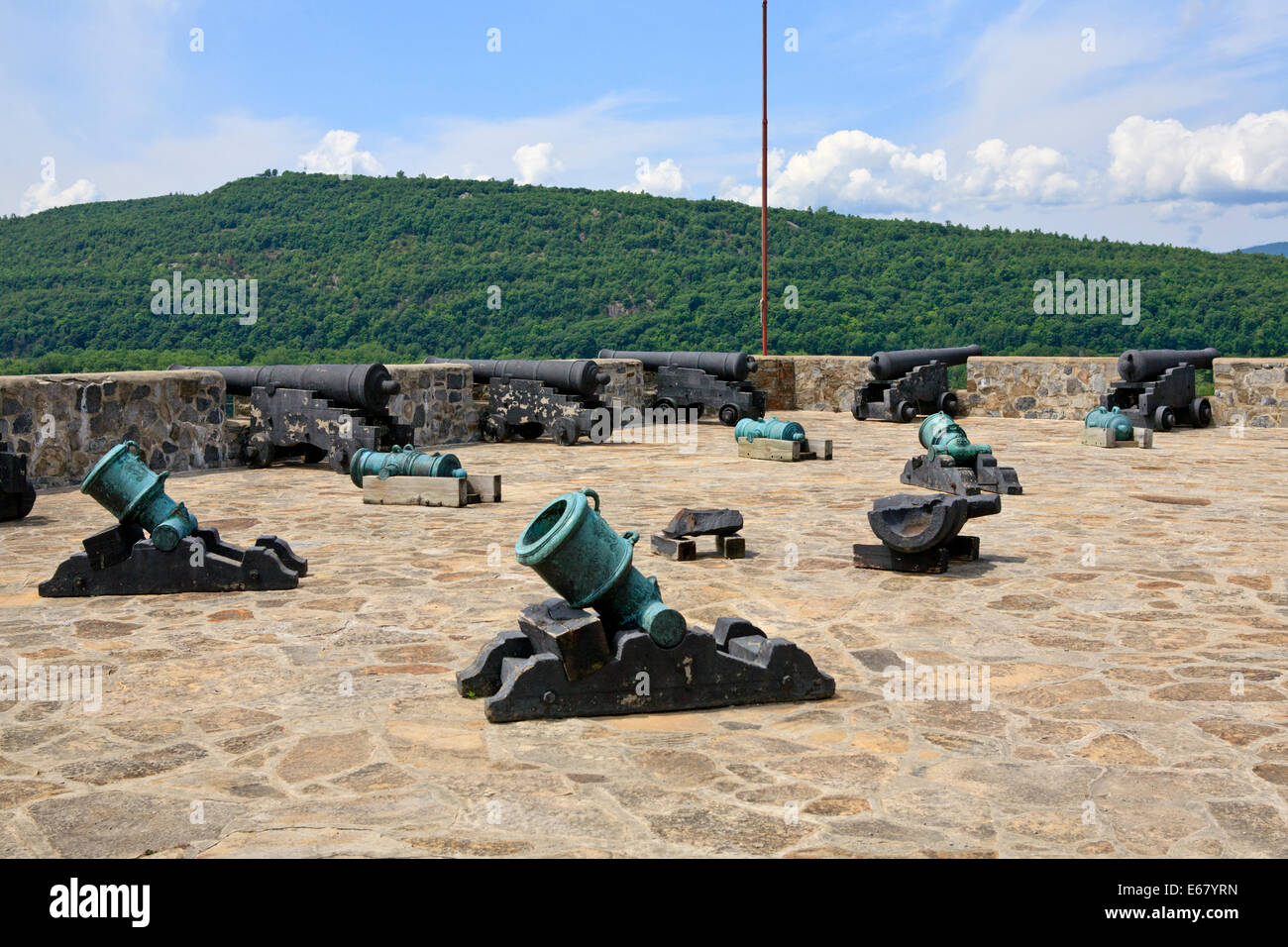 Mortai e cannoni a Fort Ticonderoga, New York Foto Stock