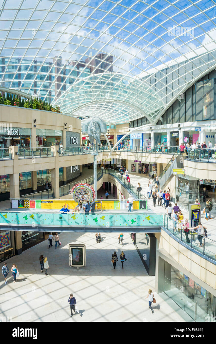 Centro di Leeds Leeds Trinity Leeds Shopping Centre Leeds West Yorkshire Inghilterra Regno Unito GB Europa Foto Stock