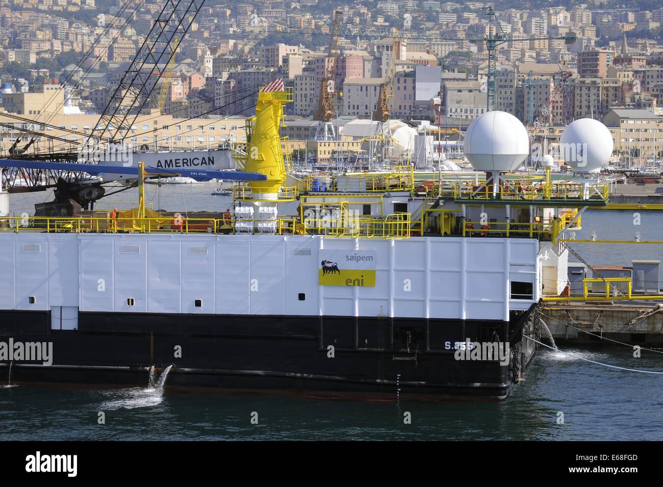 Porto di Genova (Italia), attrezzature per la ricerca di petrolio Foto Stock