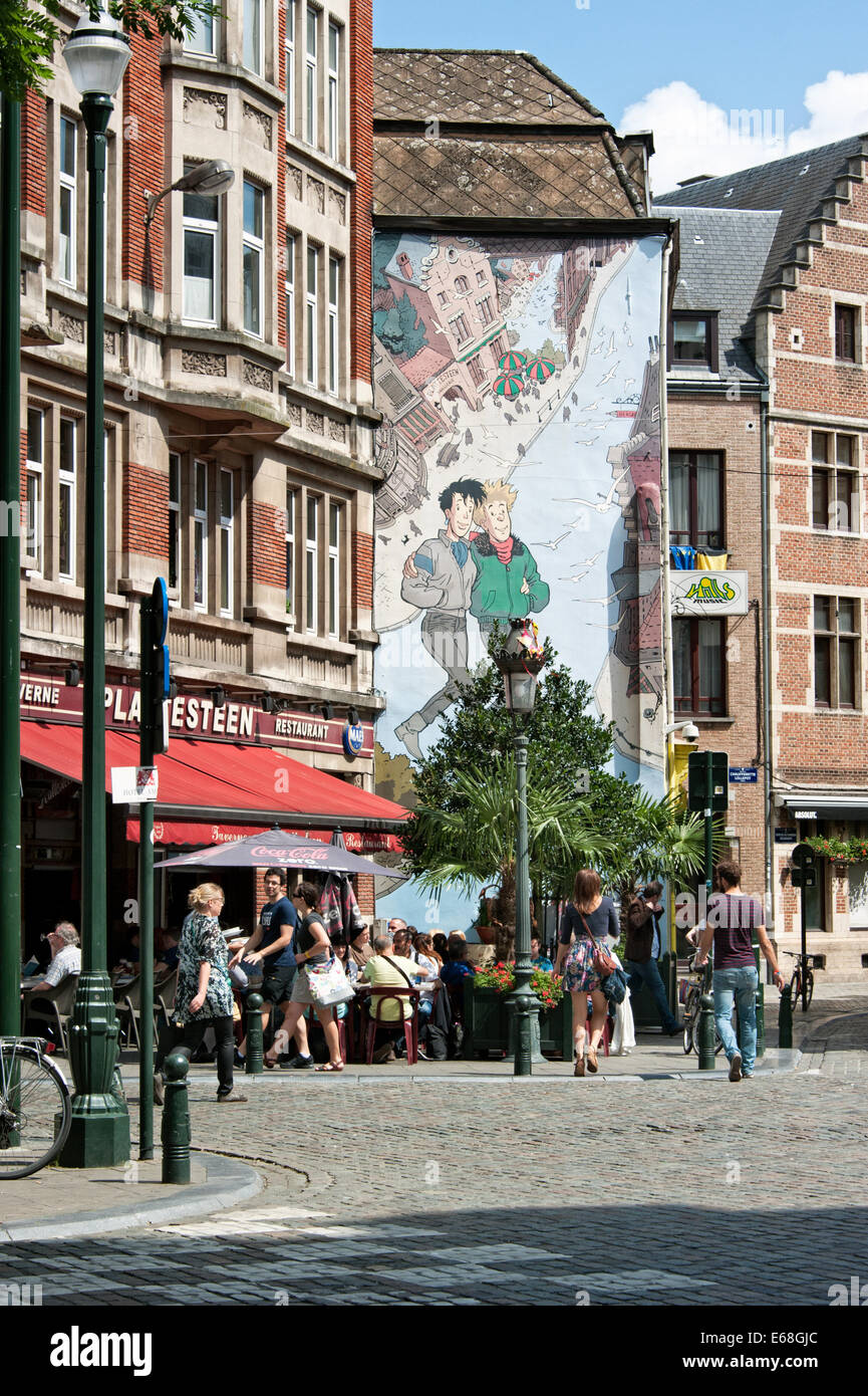 Belgio tradizionale street cafe Plattensteen e pittura murale a Bruxelles, in Belgio. Foto Stock