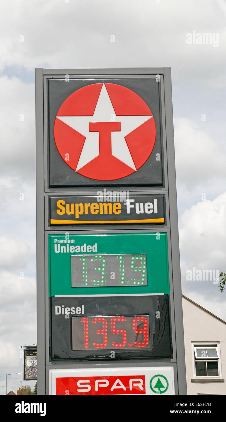 I prezzi della benzina Agosto 2014 Worcester Worcestershire Inghilterra REGNO UNITO Foto Stock