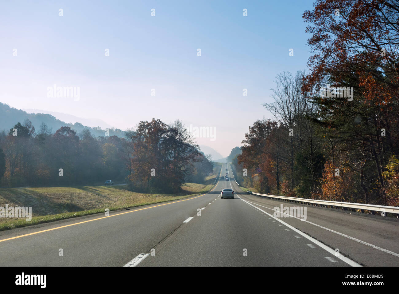 Interstate 40 in Tennessee appena a nord di Great Smoky Mountains National Park, STATI UNITI D'AMERICA Foto Stock