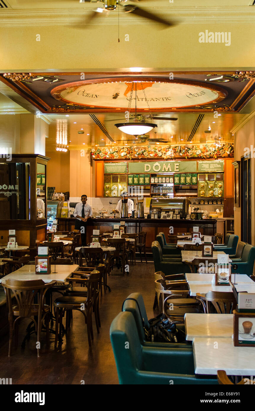 Il Ristorante La Cupola nel Souk Madinat Jumeirah mercato, Dubai Emirati Arabi Uniti EMIRATI ARABI UNITI. Foto Stock