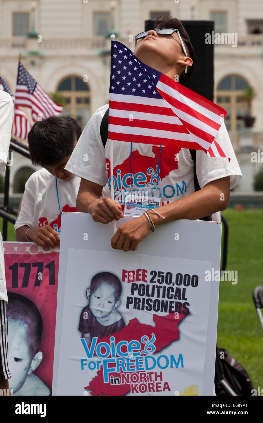 La Chiesa coreana Coalition (KCC) membri rally per i diritti umani in Corea del Nord - 2014, Washington DC, Stati Uniti d'America Foto Stock
