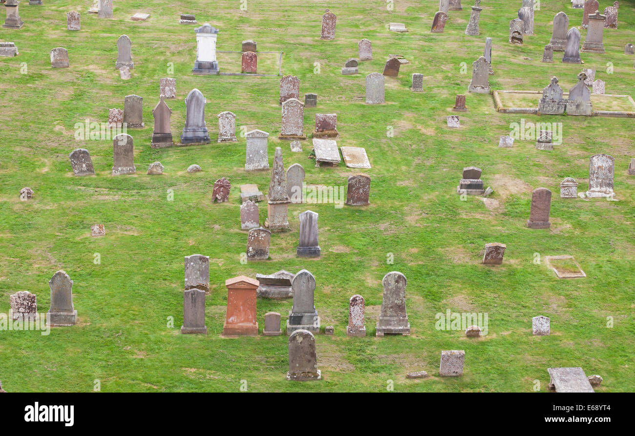 Vista dall'alto di un vecchio cimitero scozzese Foto Stock