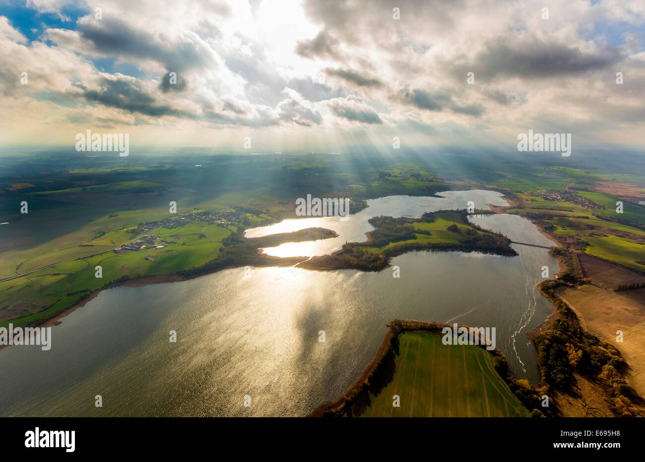 Vista aerea, Gutower vedere il lago e il lago di palude, Mühl Rosin, Müritz lakeland, Meclemburgo Lake District Foto Stock