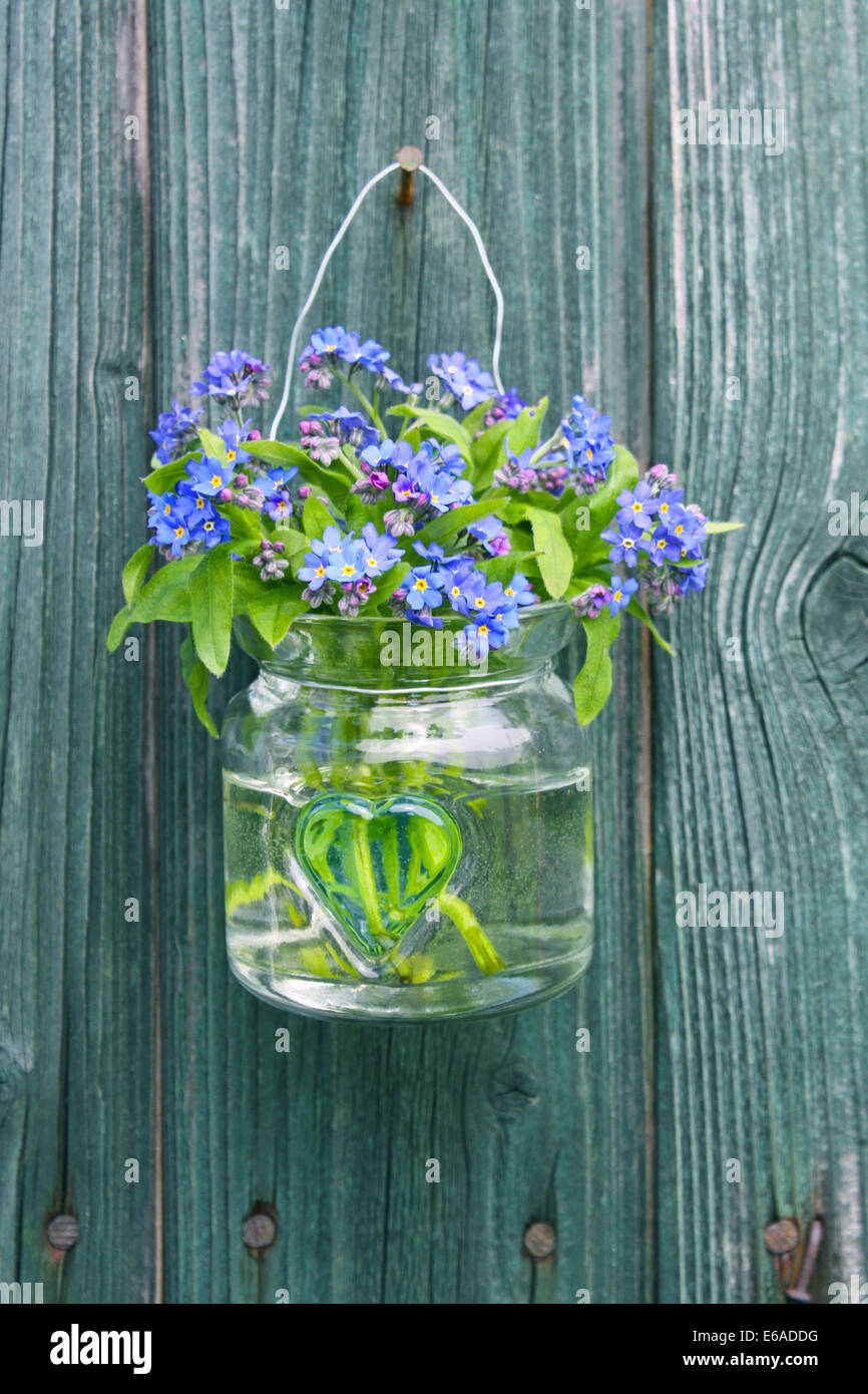 "Non ti scordar di me",decoration,vaso di fiori,in stile country Foto Stock
