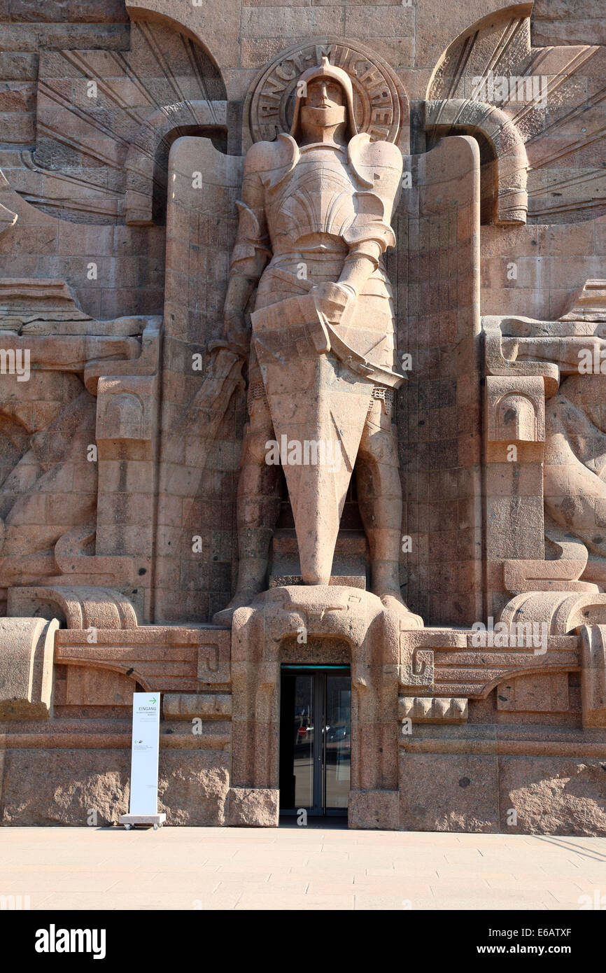 Leipzig Völkerschlachtdenkmal Erzengels Michael Foto Stock