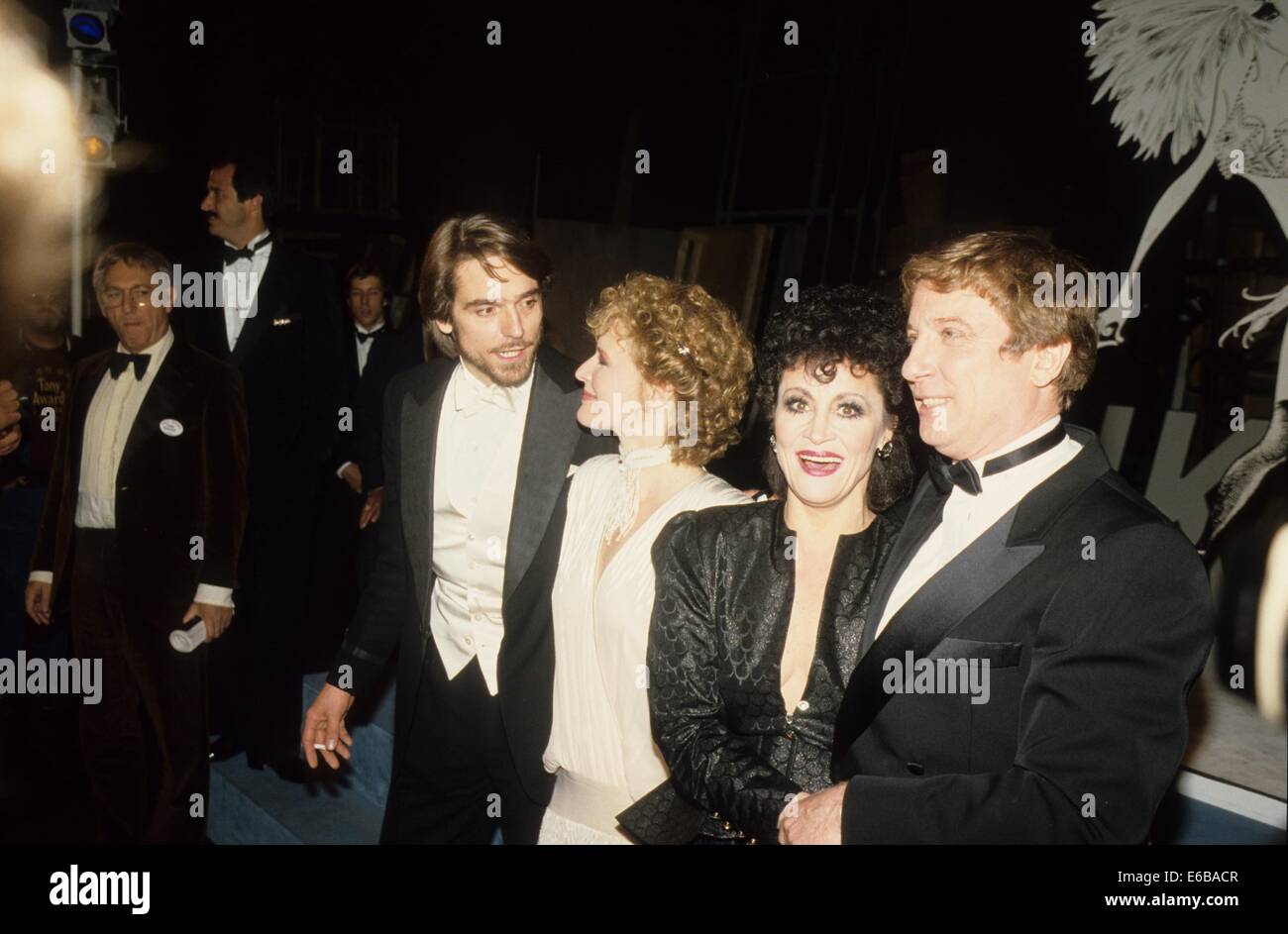 JEREMY IRONS con Glenn Close Chita Rivera e George Hearn.c0183.fornito da foto, inc.(Immagine di credito: © fornito dal mondo foto, Inc/Globe foto/ZUMA filo) Foto Stock