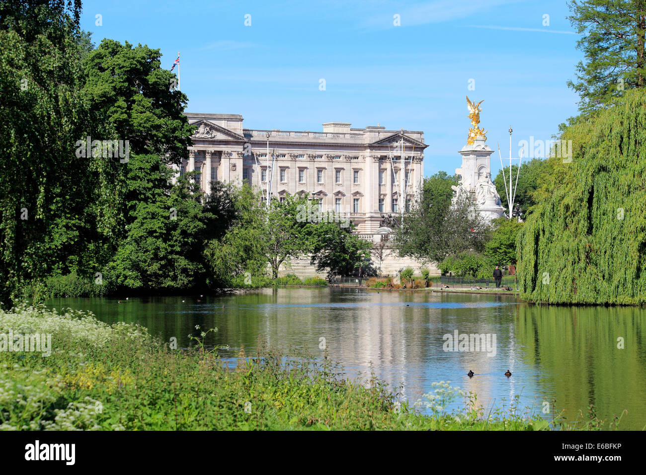 Großbritannien Gran Bretagna Londra City of Westminster Buckingham Palace Victoria Memorial Foto Stock