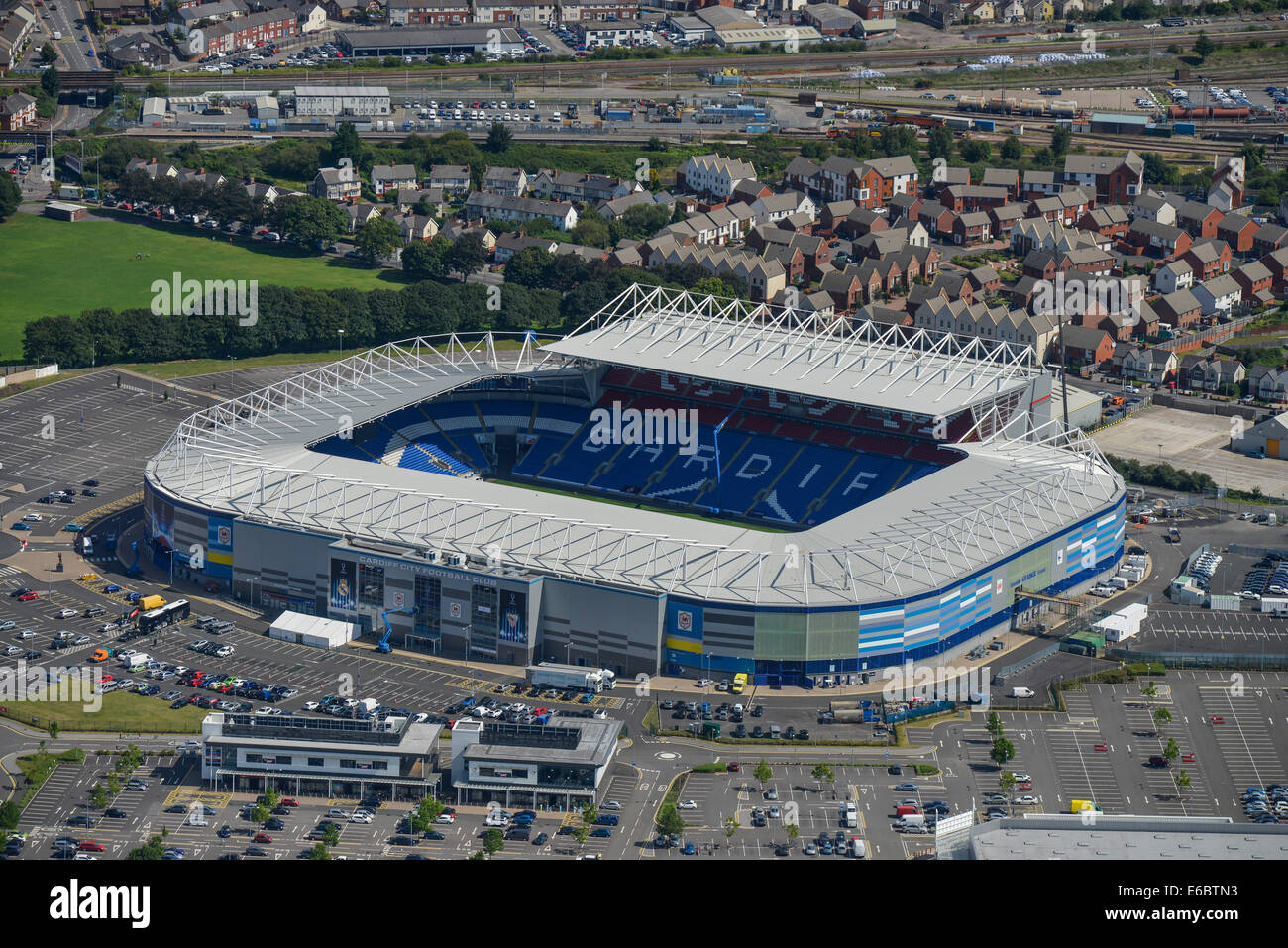 Una veduta aerea del Cardiff City Stadium, casa di Cardiff City FC Foto Stock