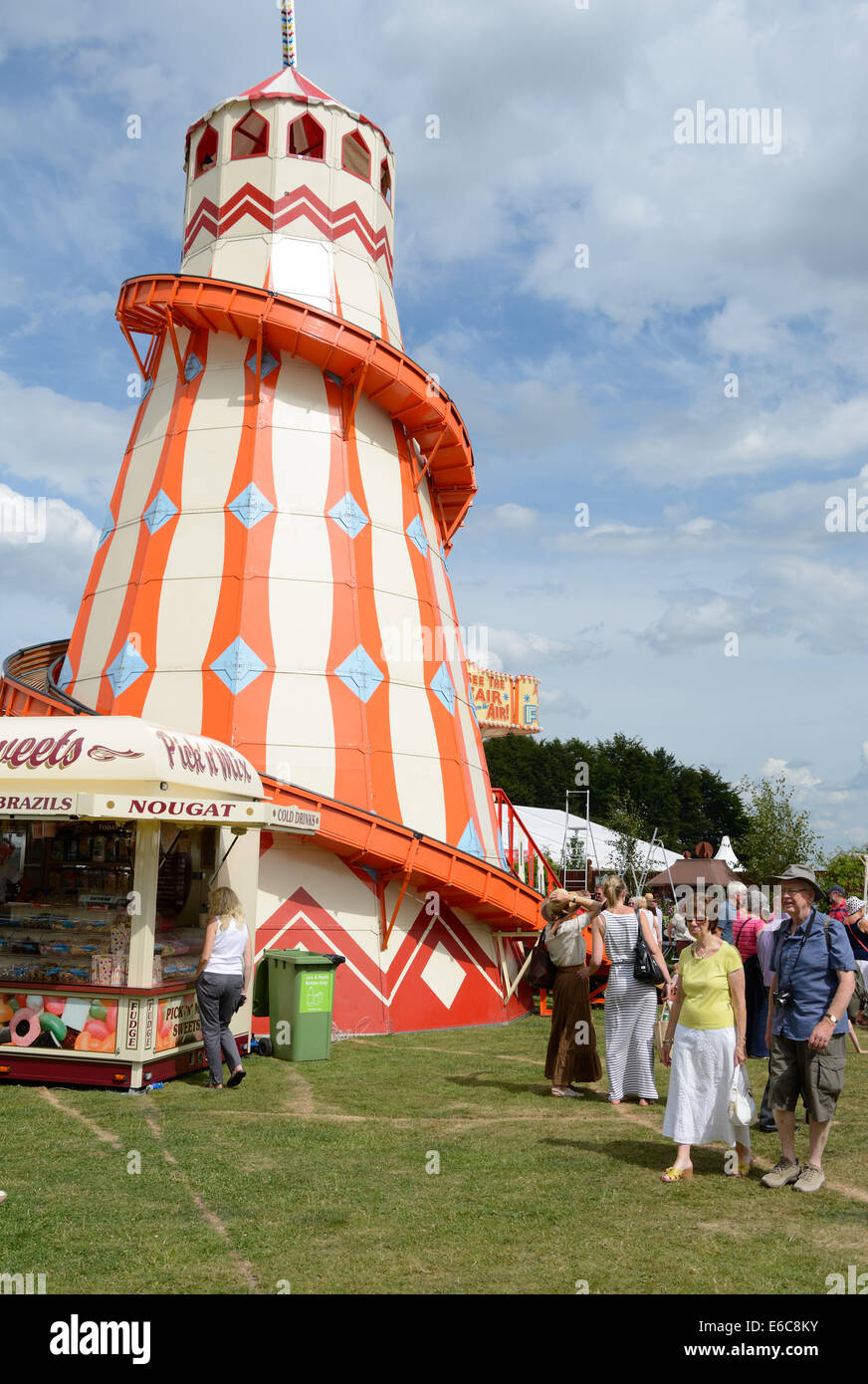 Helter Skelter a Tatton Park, Inghilterra. Foto Stock