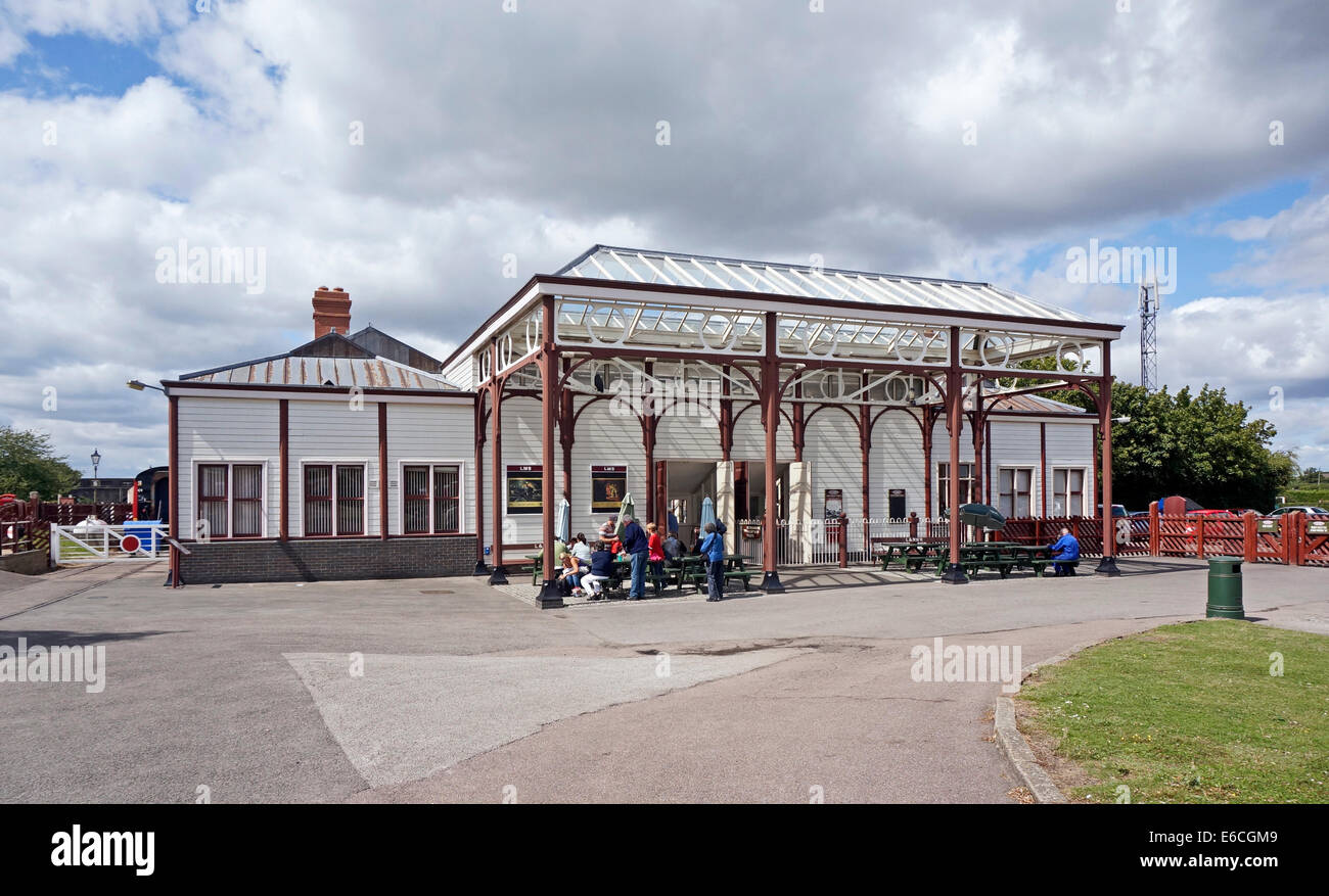 Buckingham Centro ferroviario Quainton vicino a Aylesbury Londra Inghilterra mostra edificio principale Foto Stock