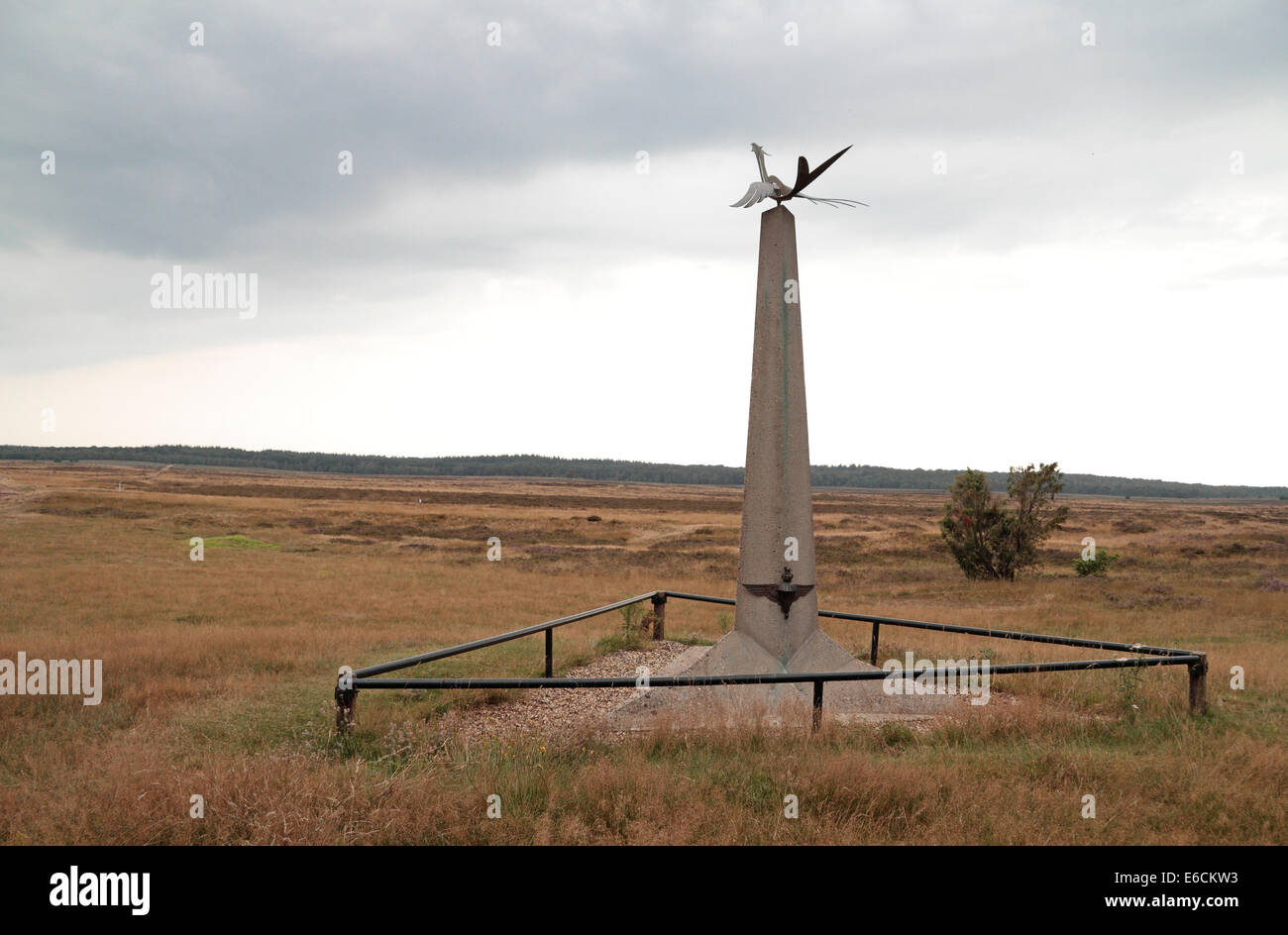 Colomba della Pace Airborne Memorial presso Ginkelse Heide, dove il britannico 1a Airborne sbarcati, a ovest di Arnhem, Paesi Bassi. Foto Stock