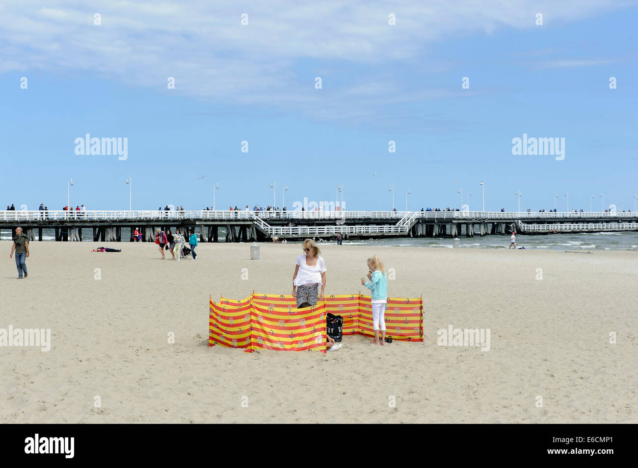 La spiaggia e il molo di Sopot, Polonia, Europa Foto Stock