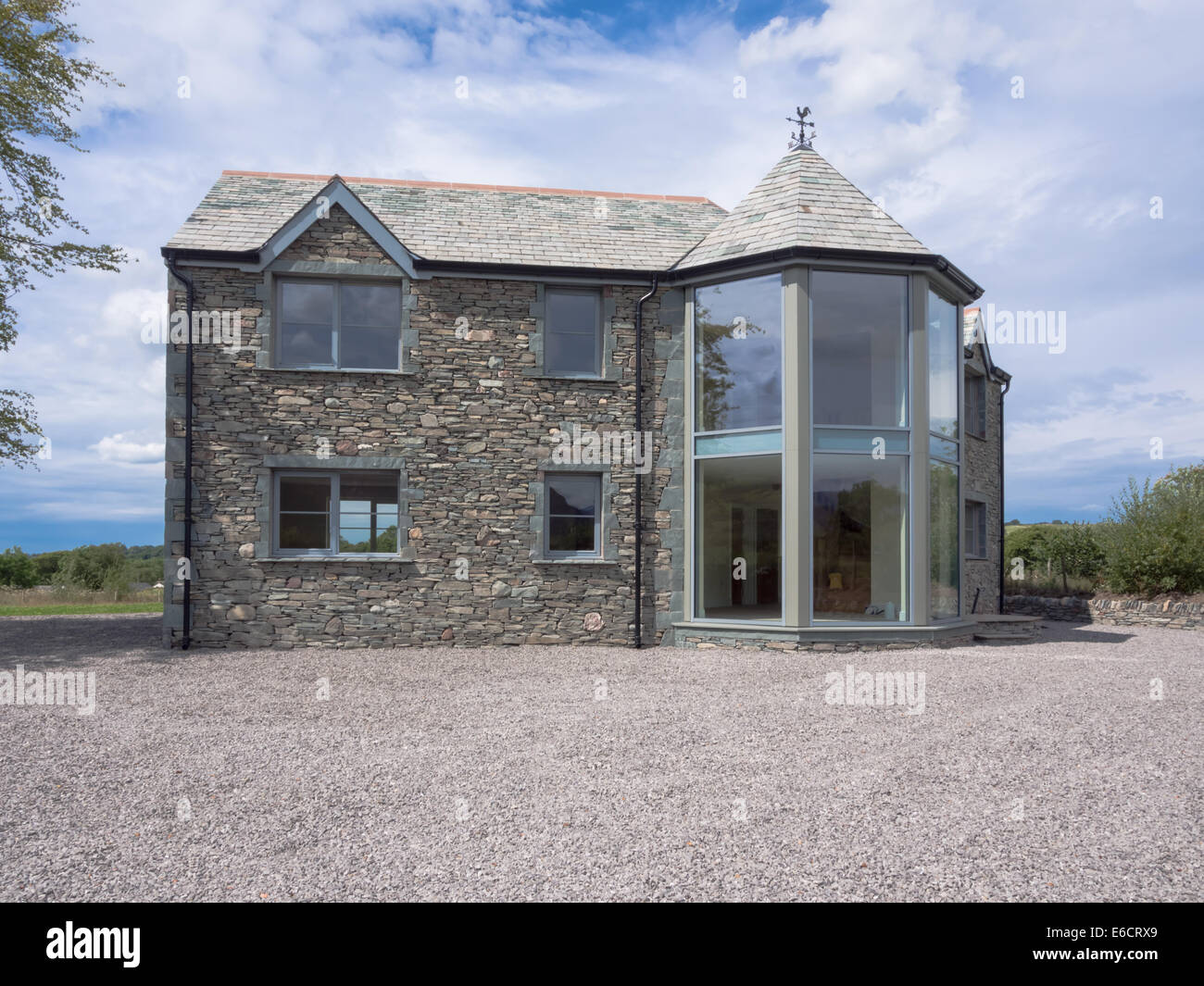 Una nuova build home al di fuori del villaggio di Ennerdale bridge in Rural Cumbria, Inghilterra Foto Stock