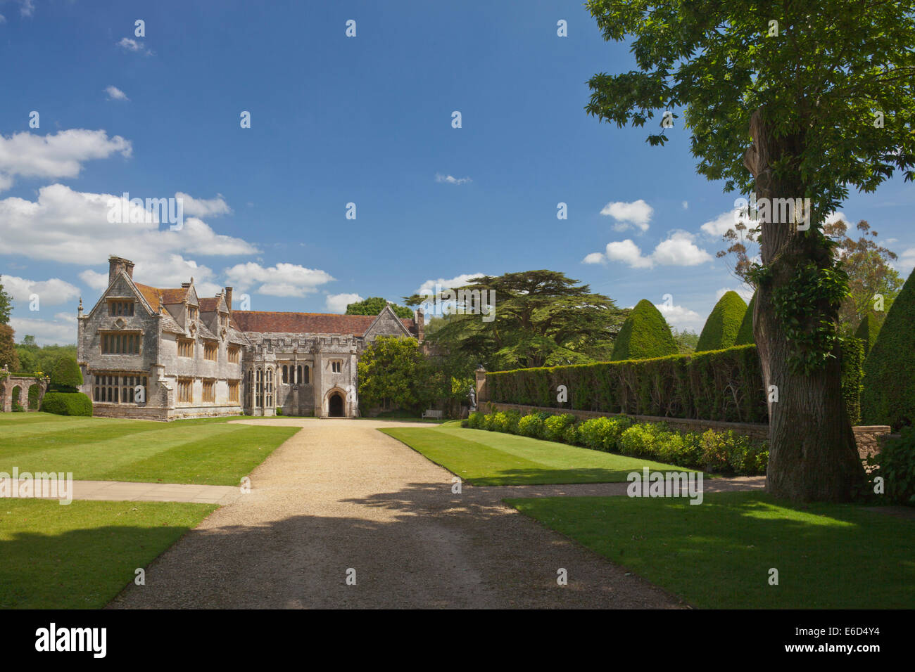 Il fronte sud e ala ovest della casa Athelhampton, Dorset, England, Regno Unito Foto Stock