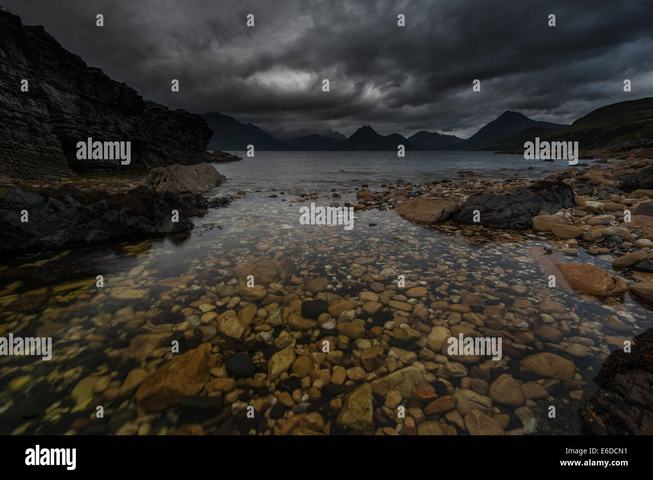 Nuvole temporalesche su Elgol Foto Stock