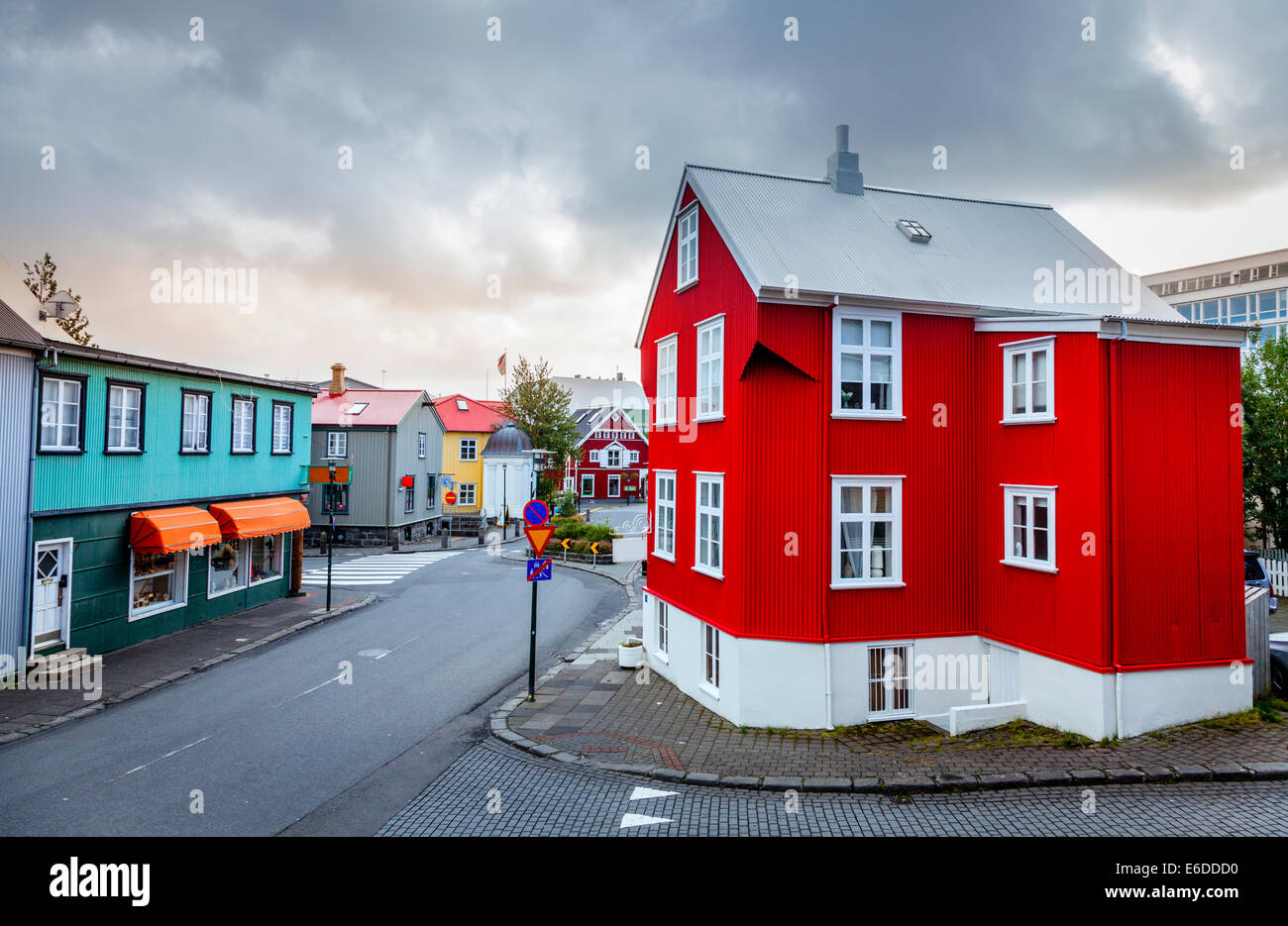 Una strada a Reykjavik, Islanda Foto Stock