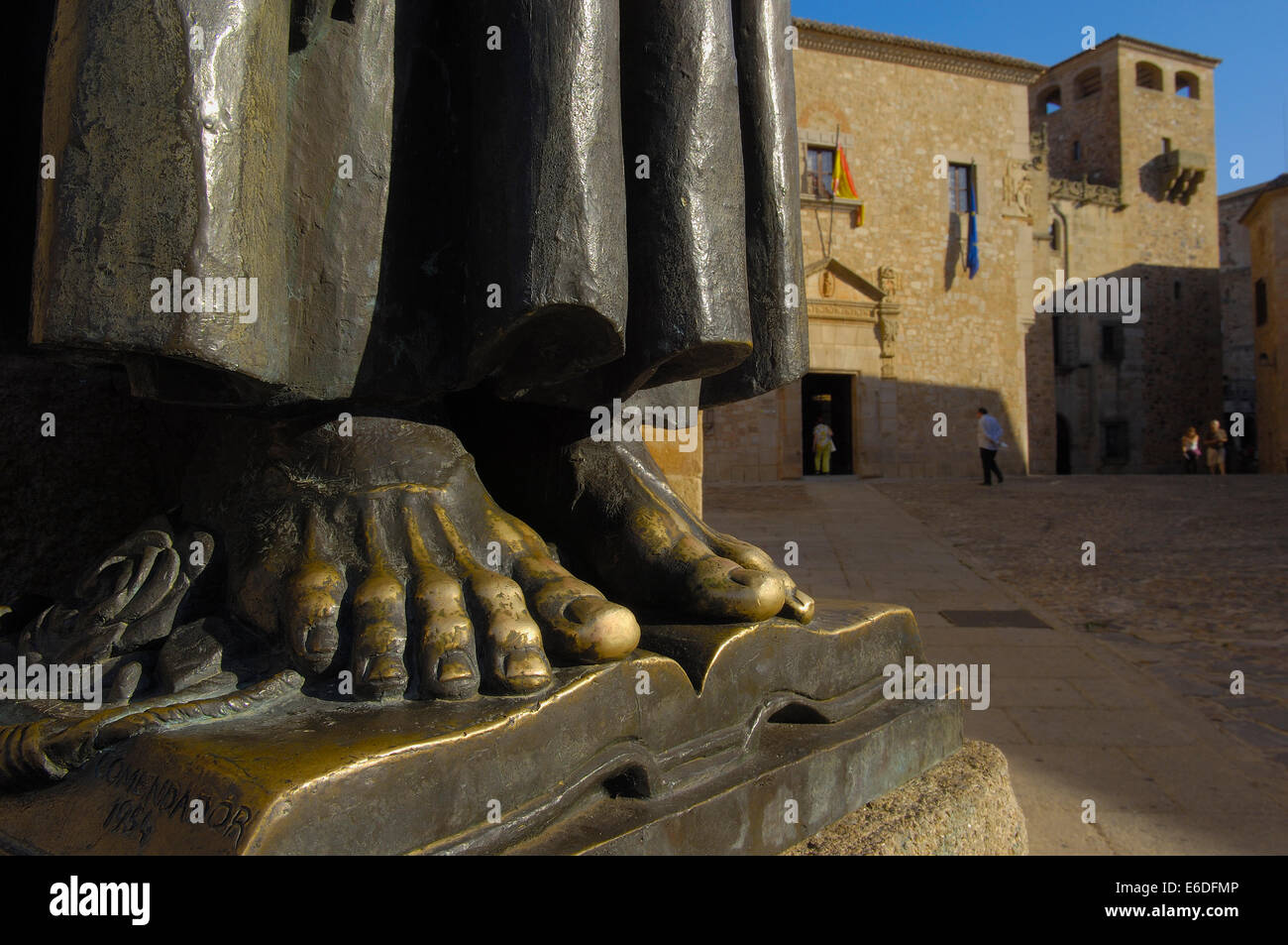 Caceres, San Pedro de Alcantara statua, sito patrimonio mondiale dell'UNESCO, Estremadura, Spagna Foto Stock