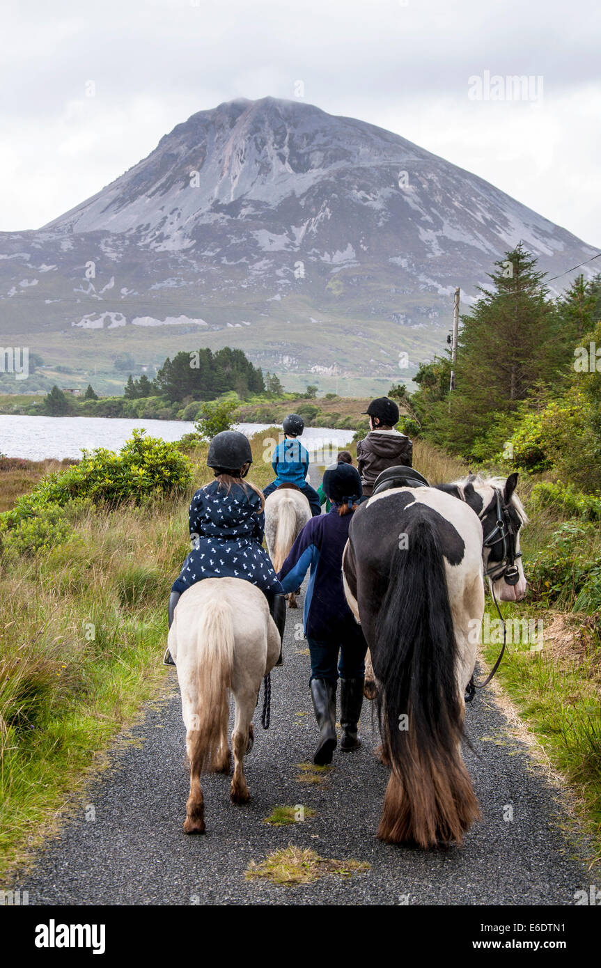 Dunlewey Centro Trekking County Donegal Irlanda passeggiate all'ombra del Monte Errigal Foto Stock
