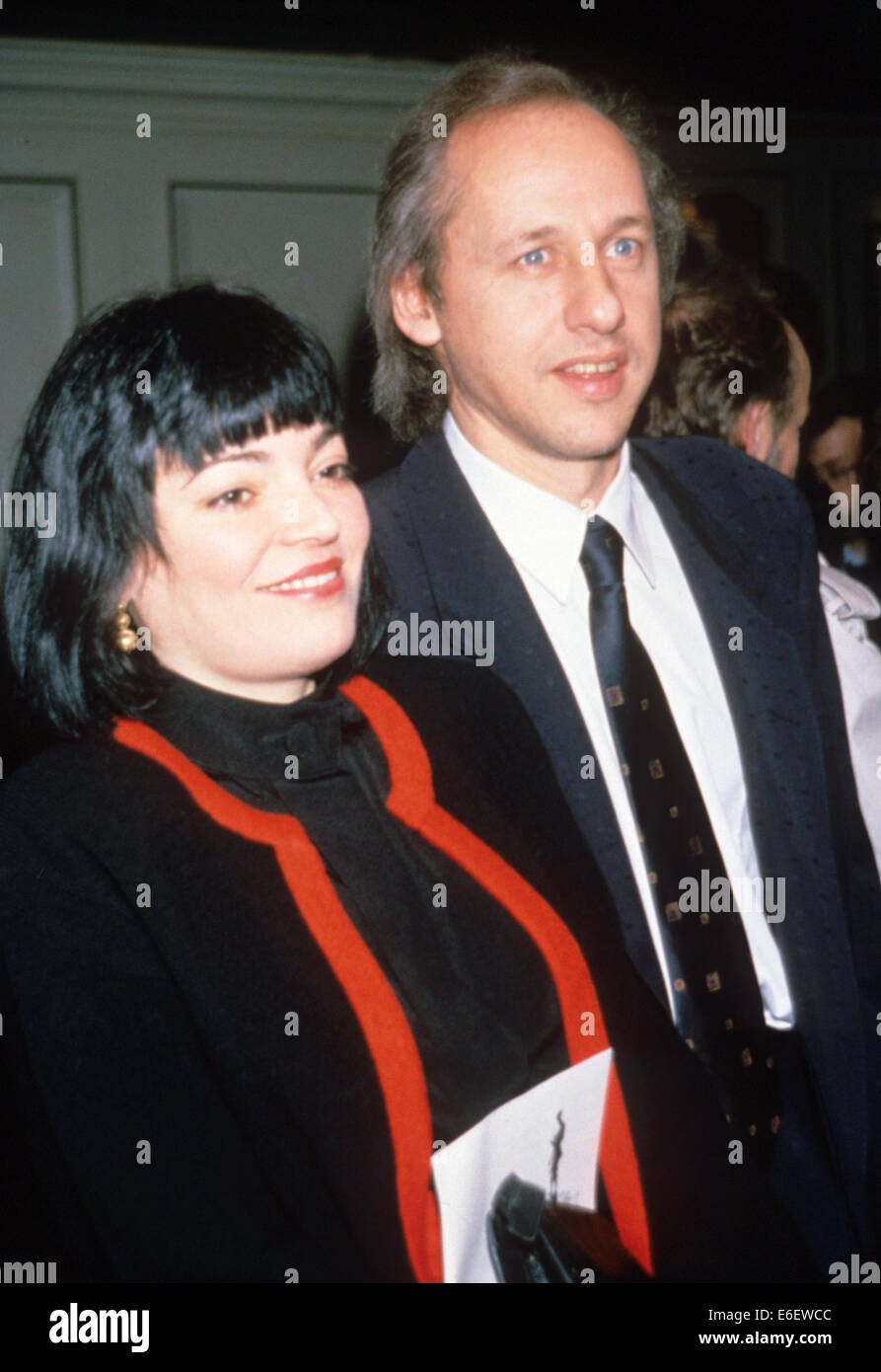 MARK KNOPFLER dei Dire Straits con moglie Lourdes Salamone circa 1984 Foto Stock