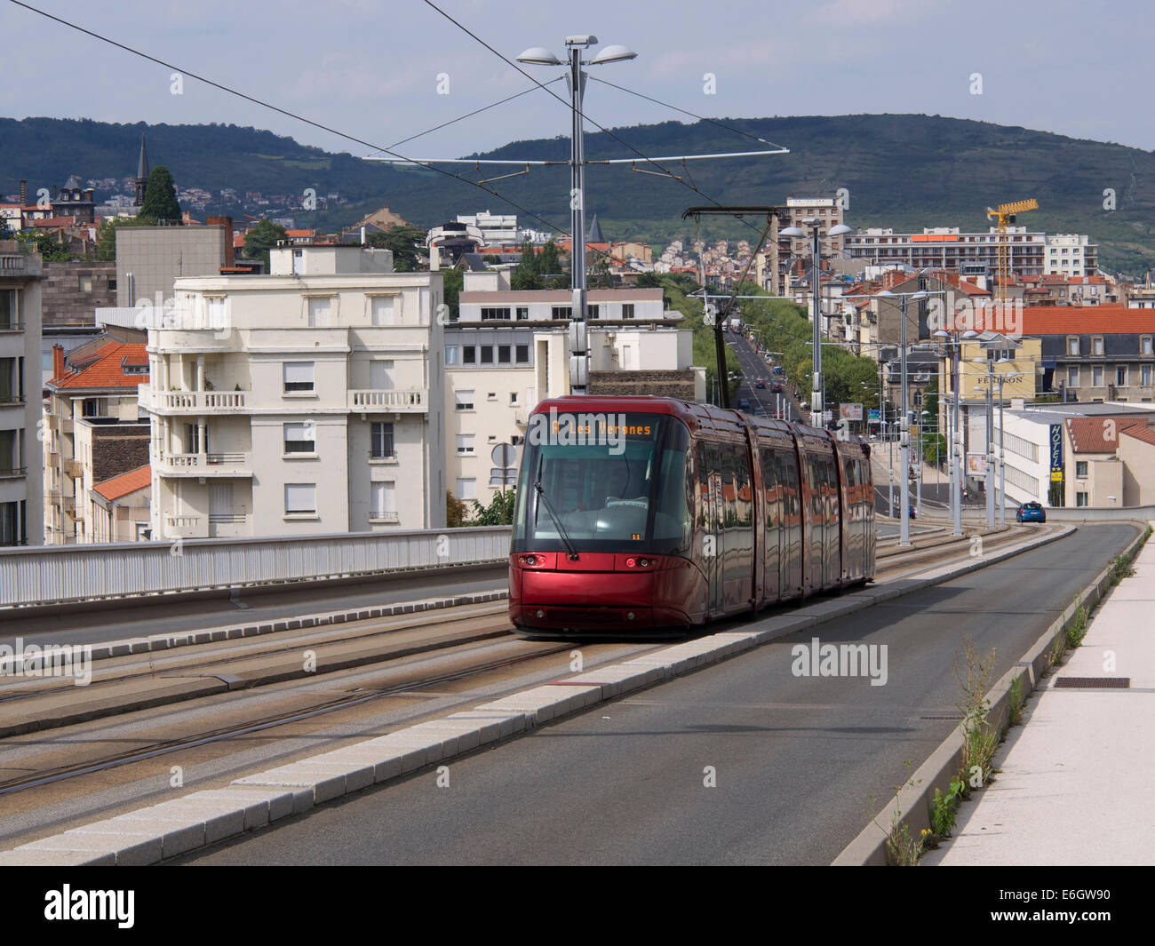 Tram, Clermont Ferrand, Puy de Dome, Auvergne, Francia Foto Stock