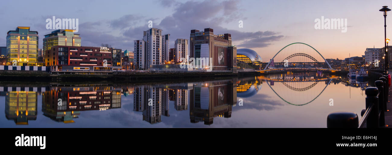 Panoramica sul molo di Newcastle upon Tyne Foto Stock