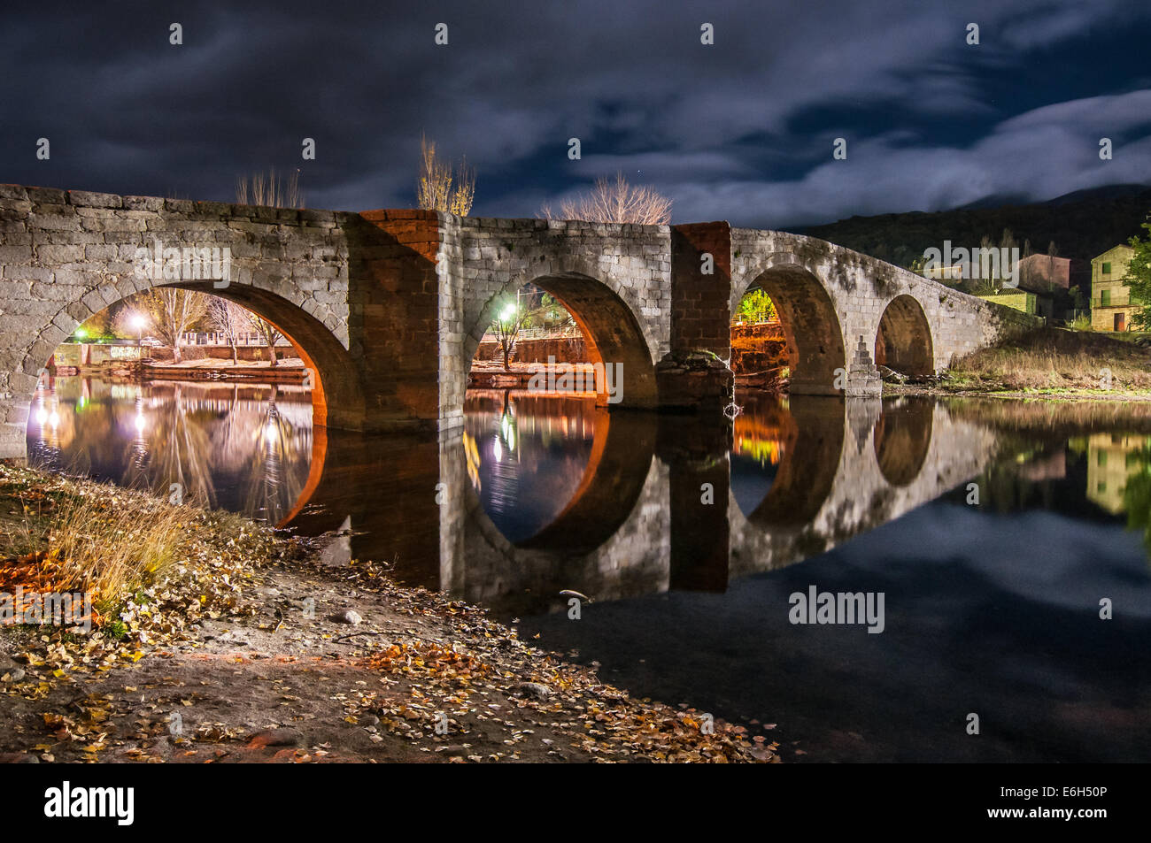 Night Shot foto ponte storico Foto Stock