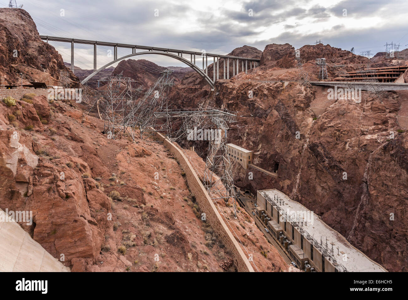 Mike O'Callaghan - Pat Tillman Memorial Bridge o Hoover Dam Bypass, ponte sopra il fiume Colorado vicino a Boulder City, Nevada Foto Stock