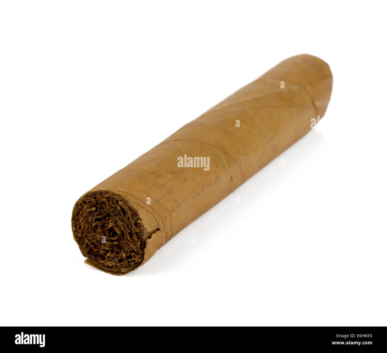 Sigaro cubano con il tubo Foto stock - Alamy