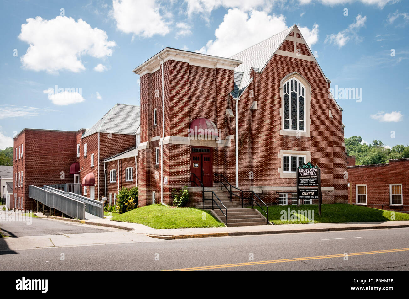 Tetto della Virginia programma d' azione comunitario, 206 North Main Street, Galax, Virginia Foto Stock