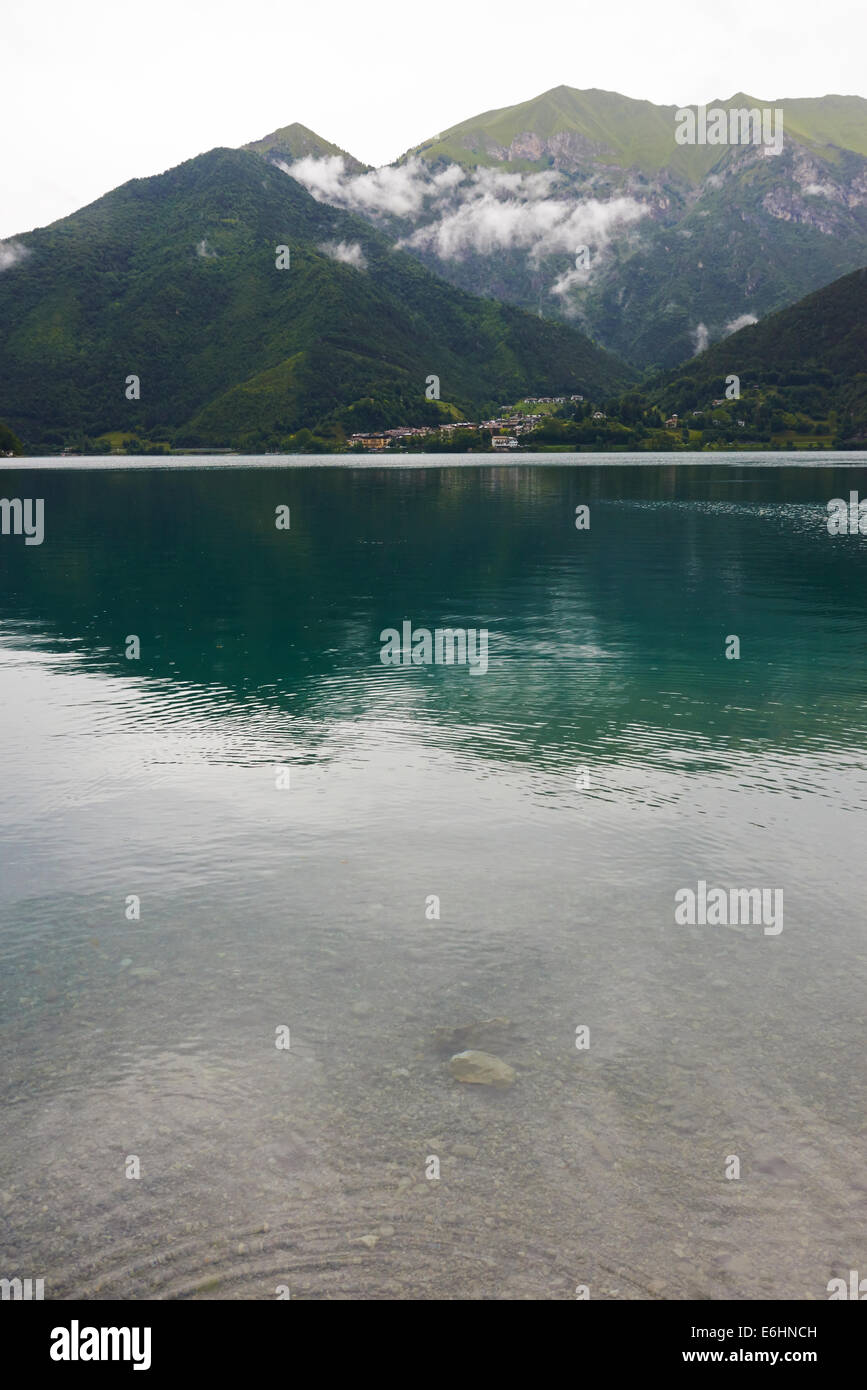 Il Lago di Ledro, ad ovest del lago di Garda e Trento, Italia, Europa Foto Stock